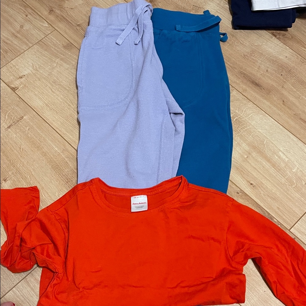 Hanna Andersson Kids Bottoms in Lavender and Teal